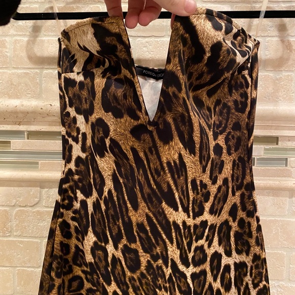 Leopard Print Strapless Mini Dress with Wire Sweetheart Front - Picture 8 of 10